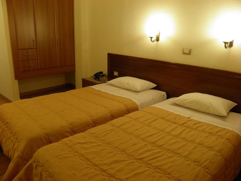 Hotel Meletiou Thebes Chambre photo