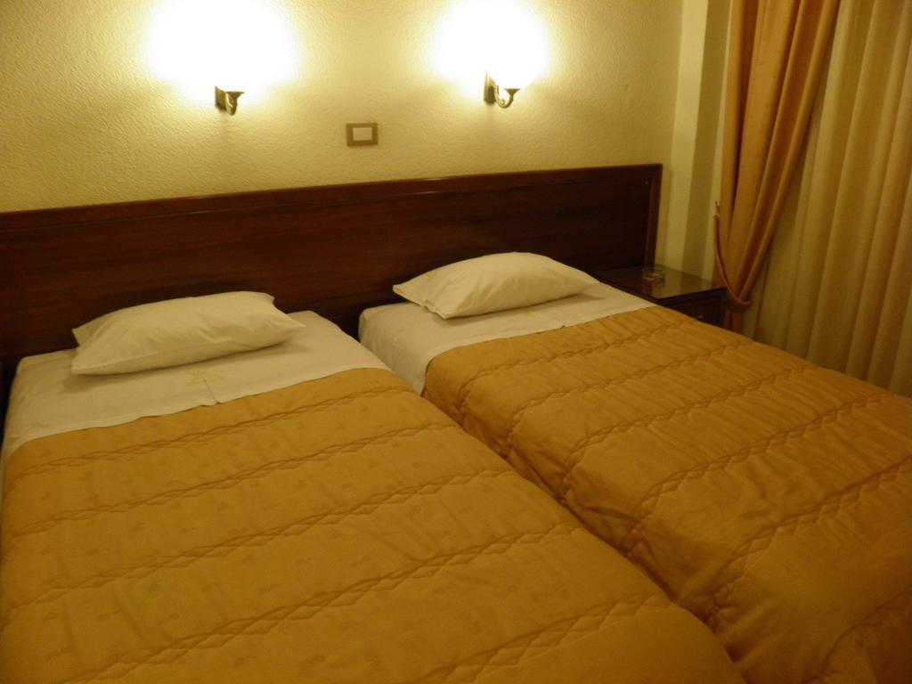 Hotel Meletiou Thebes Chambre photo